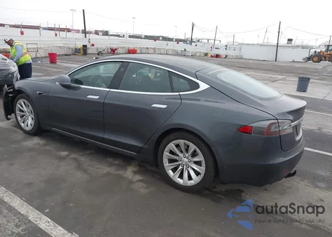 2019 Tesla Model S 100D/75D/Long Range/Standard Range из США, поврежденный, VIN 5YJSA1E26KF331126